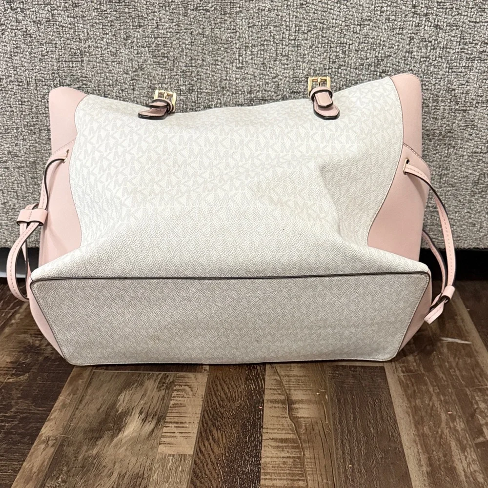 Michael Kors Blush and Cream Tote - Picture 2 of 3